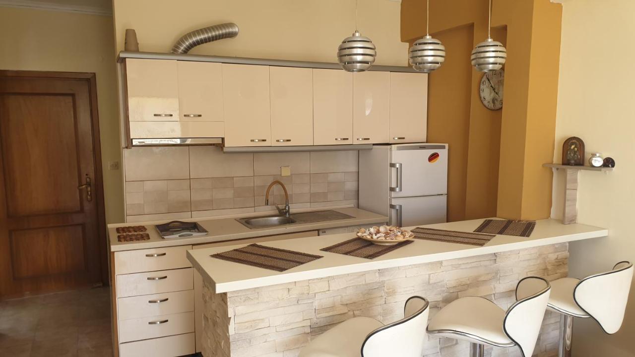 Gouris Appartements Nea Kallikrateia 外观 照片
